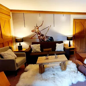 Arc 1950 Ski-in/ski-out: Heated Pool & Mountain Access Apartment Les Arcs (Savoie)