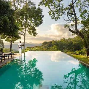 Mountbatten Bungalow- Thema Collection Villa Kandy