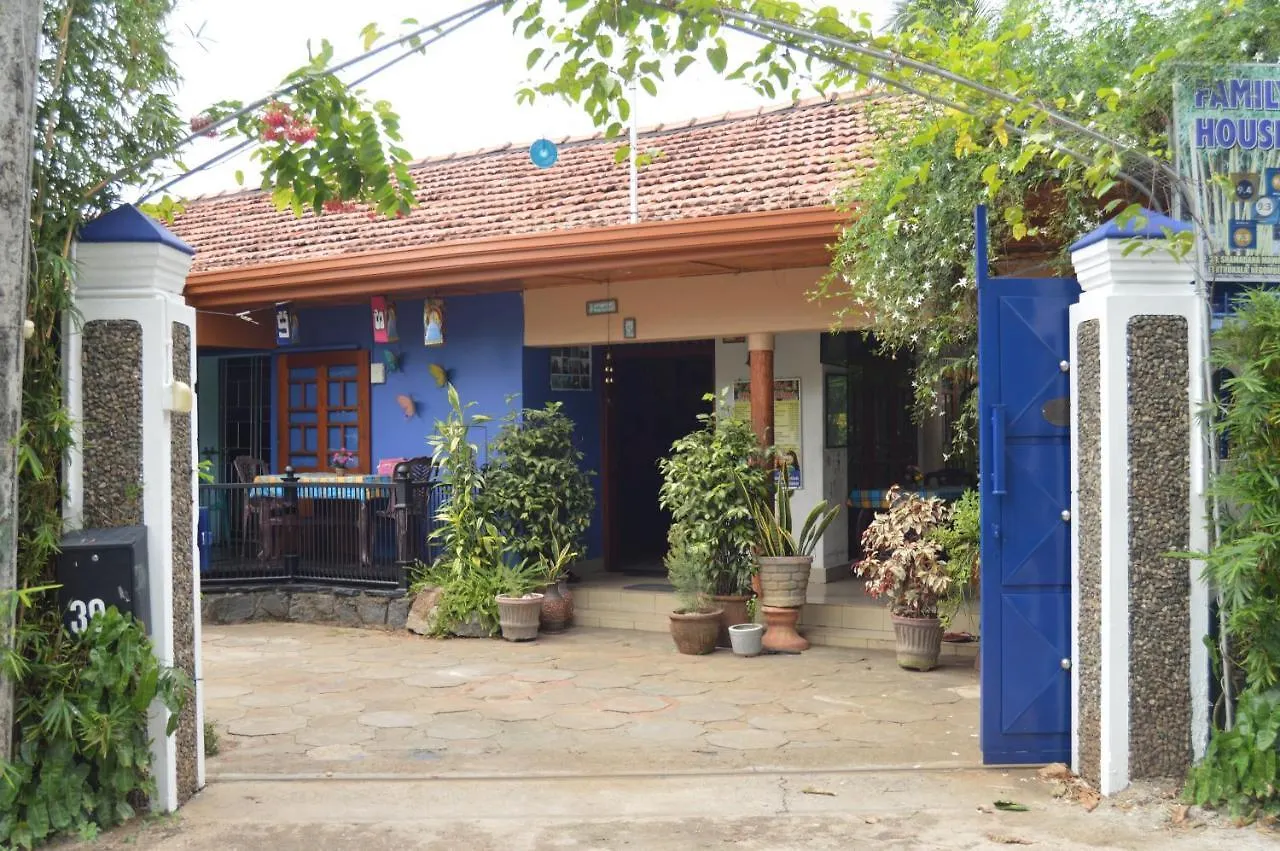Familyhouse Apartment Negombo